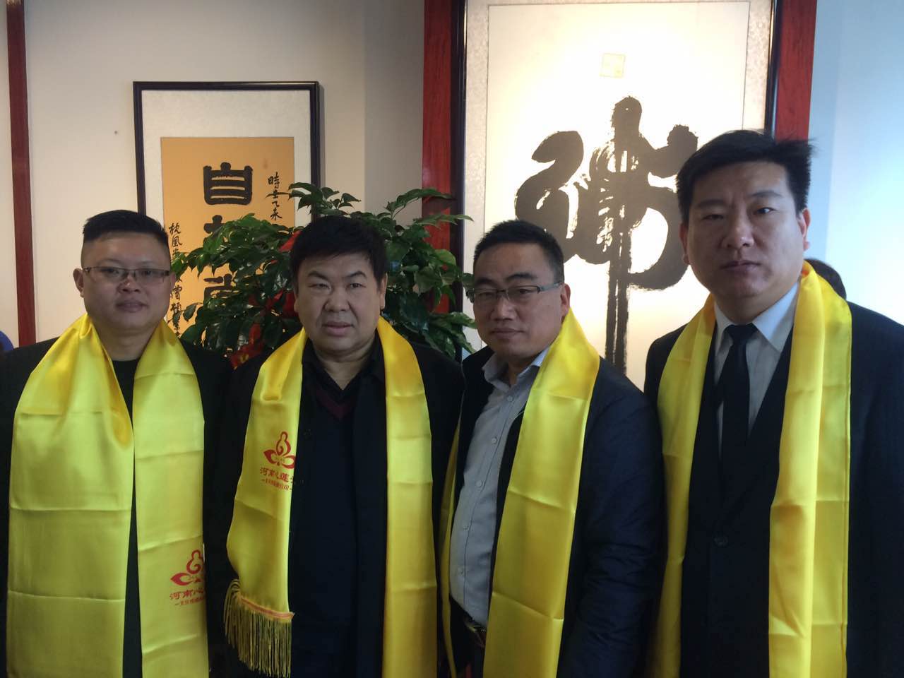 �������鷨�Һ�Ӱ����